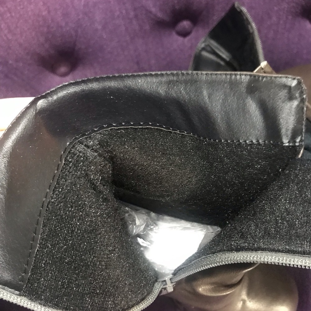 Short buckle boot - Picture 5 of 5